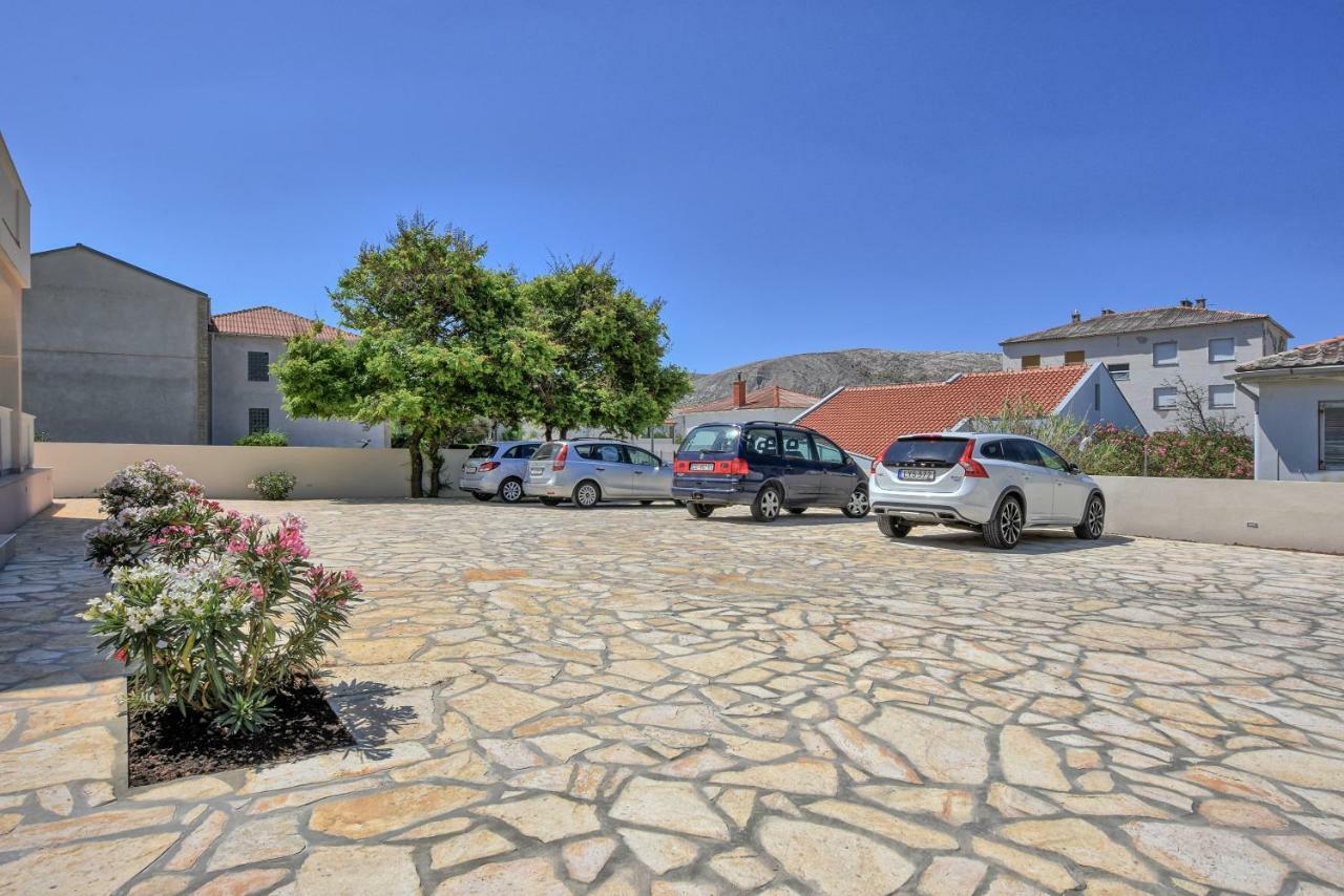 Villa Magena - Luxury Apartments In Pag Center Pag Town Exterior photo